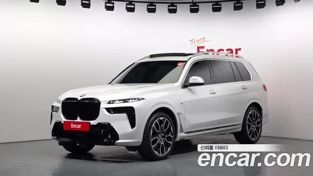 2025 BMW X7