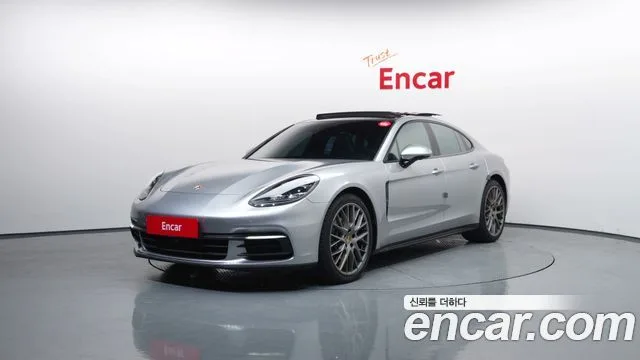 2018 Porsche Panamera