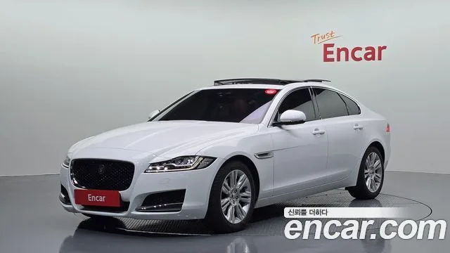 2020 Jaguar XF