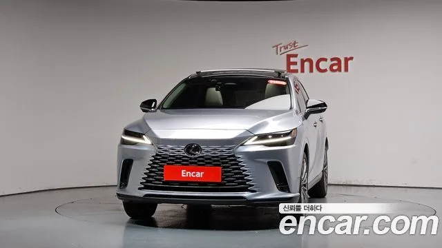 2025 Lexus RX, foto 2