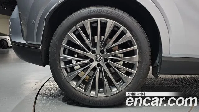 2025 Lexus RX, foto 4