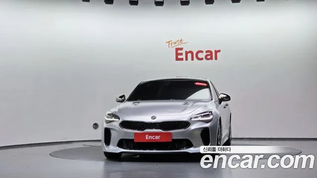 2018 Kia Stinger, foto 2