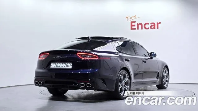 2019 Kia Stinger, foto 2