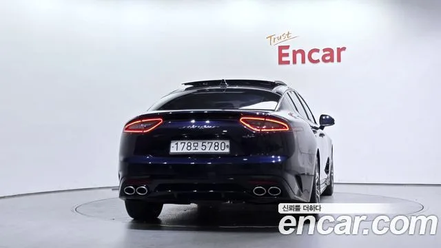 2019 Kia Stinger, foto 4