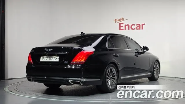 2016 Genesis EQ900, foto 2