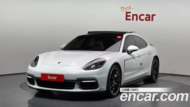 2018 Porsche Panamera