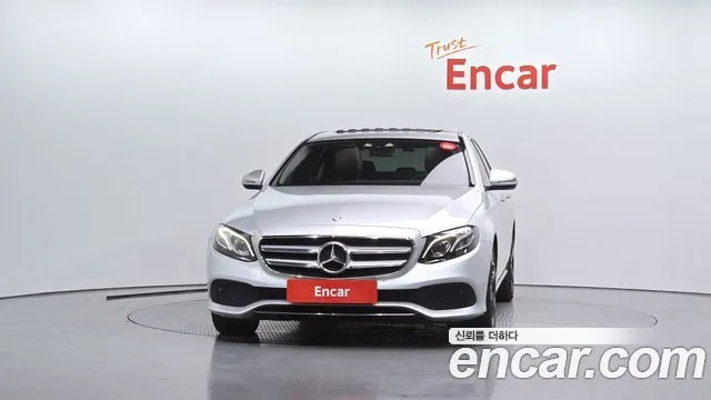 2017 Mercedes-Benz E-Class, foto 3