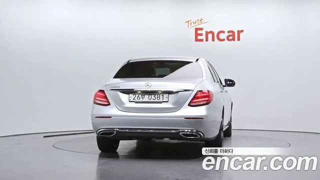 2017 Mercedes-Benz E-Class, foto 4