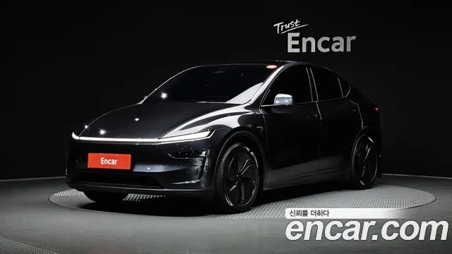 2025 Tesla Model Y