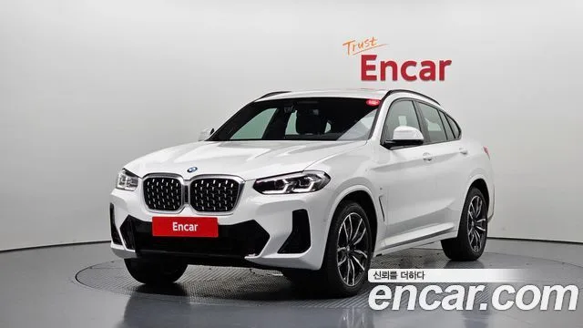 2025 BMW X4