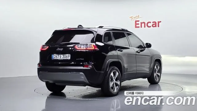 2021 Jeep Cherokee, foto 2