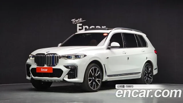 2022 BMW X7