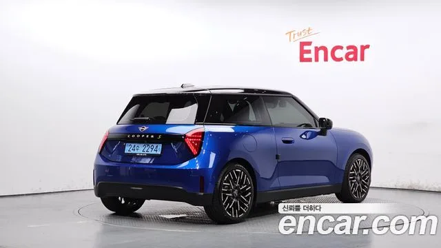 2024 Mini Cooper, foto 2