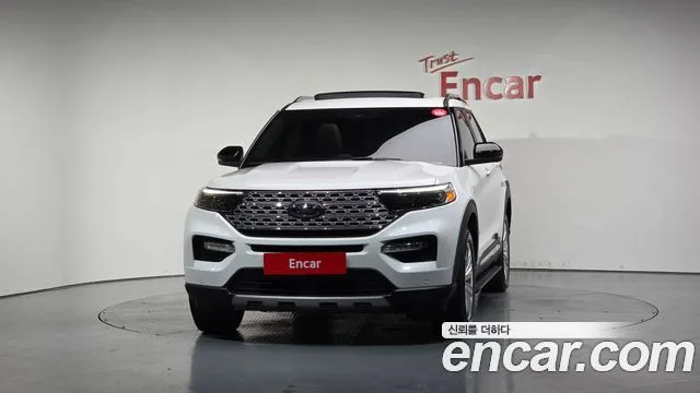 2020 Ford Explorer, foto 2