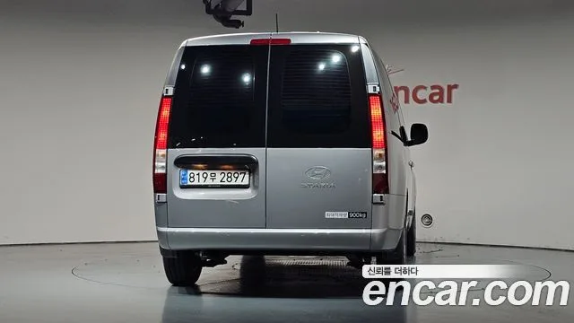 2025 Hyundai Staria, foto 3