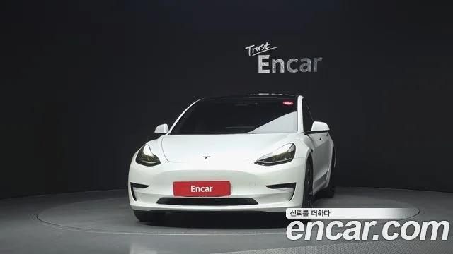2022 Tesla Model 3, foto 3