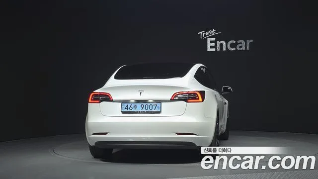 2022 Tesla Model 3, foto 4
