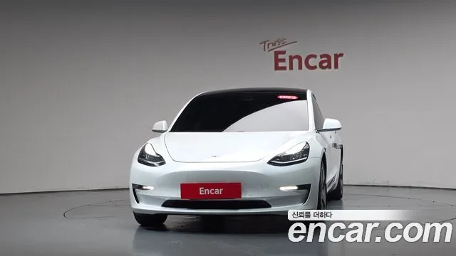 2020 Tesla Model 3, foto 2