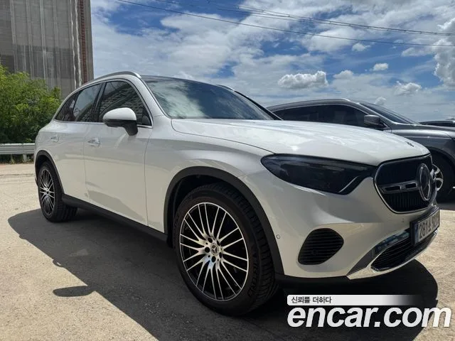 2026 Mercedes-Benz GLC-Class