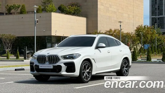 2022 BMW X6