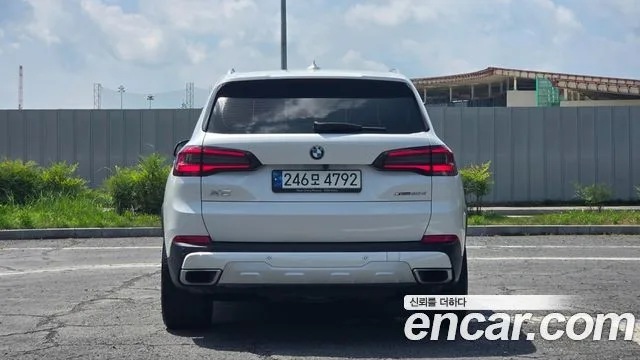 2021 BMW X5, foto 4