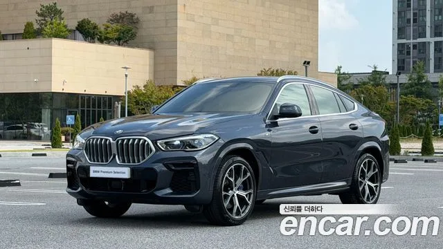 2022 BMW X6