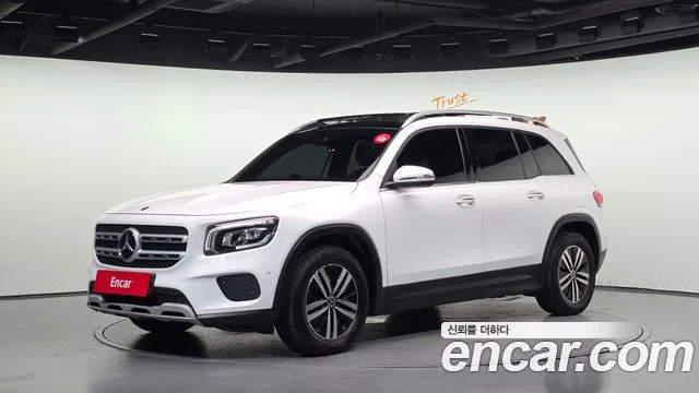 2021 Mercedes-Benz GLB-Class