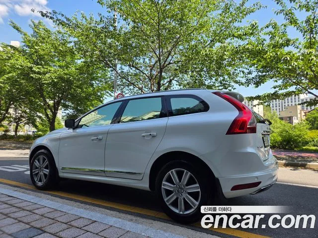 2017 Volvo XC60, foto 2