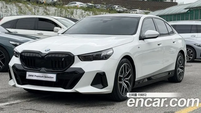 2025 BMW i5