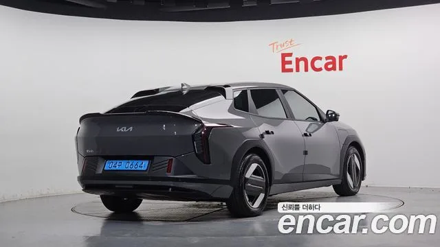 2027 Kia EV4