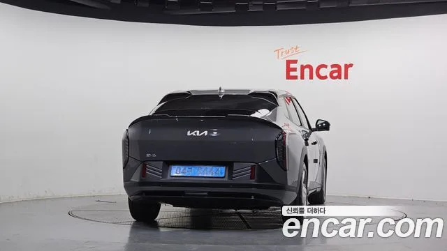 2027 Kia EV4, foto 3