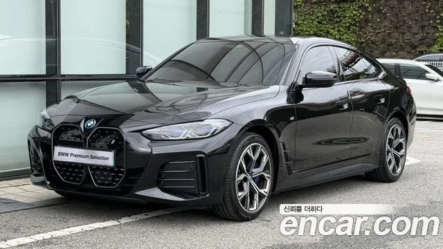 2023 BMW i4