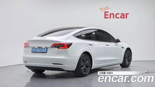 2022 Tesla Model 3, foto 2