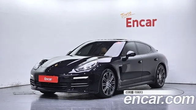 2016 Porsche Panamera