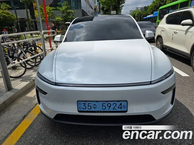 2026 Tesla Model Y