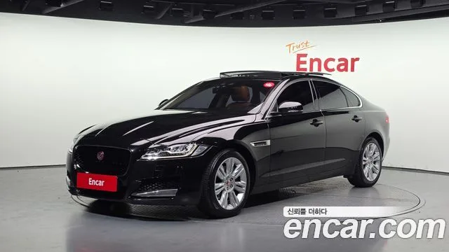 2017 Jaguar XF