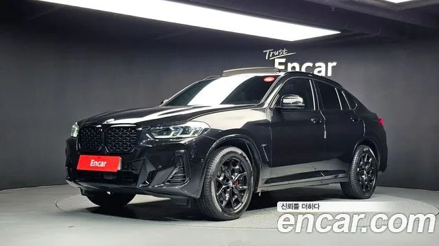 2022 BMW X4