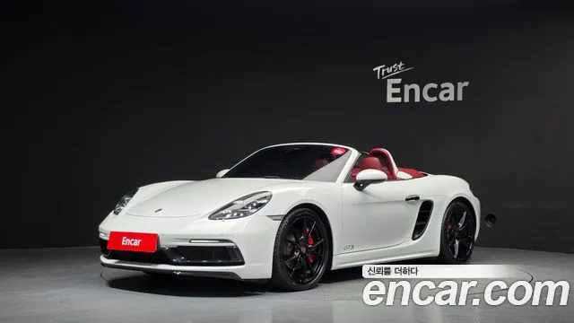 2020 Porsche 718