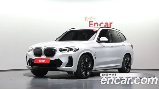 2022 BMW iX3
