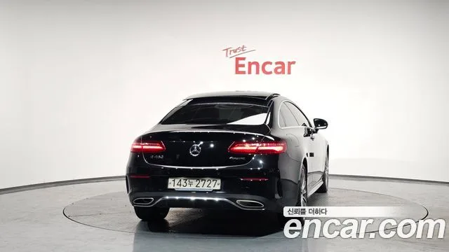 2020 Mercedes-Benz E-Class, foto 4