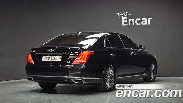 2016 Genesis EQ900, foto 2