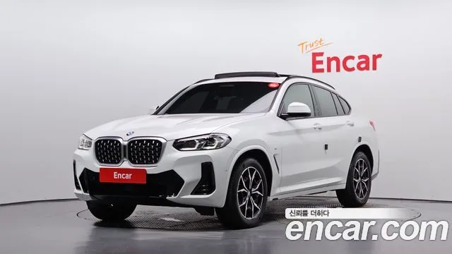 2022 BMW X4