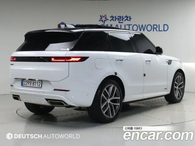 2025 Land Rover Range Rover Sport, foto 2
