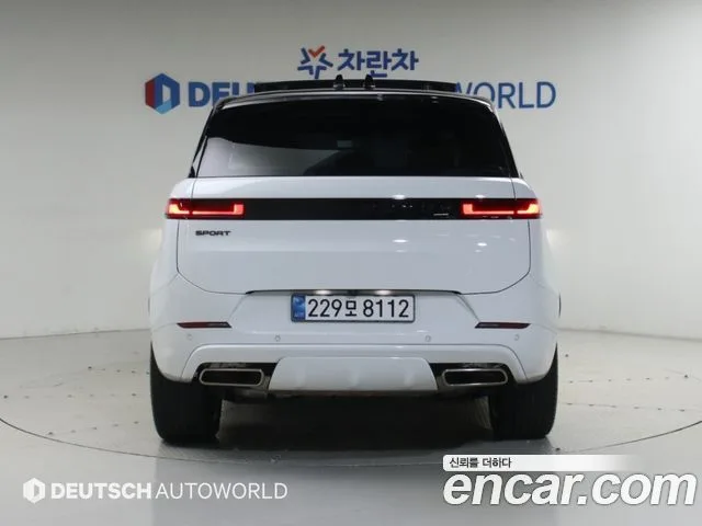 2025 Land Rover Range Rover Sport, foto 4