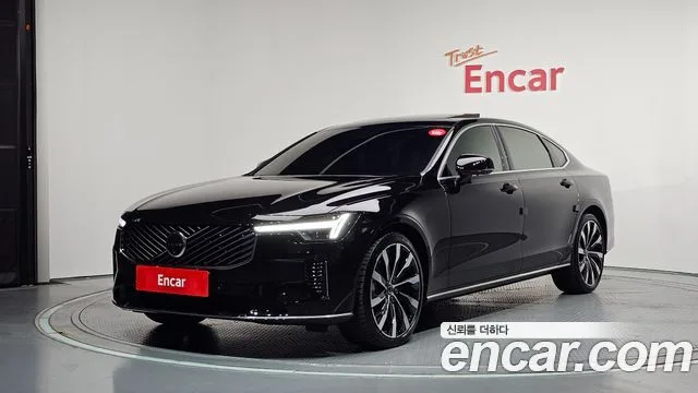 2026 Volvo S90