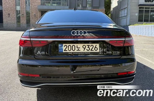 2023 Audi A8, foto 4