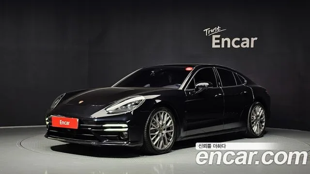 2018 Porsche Panamera
