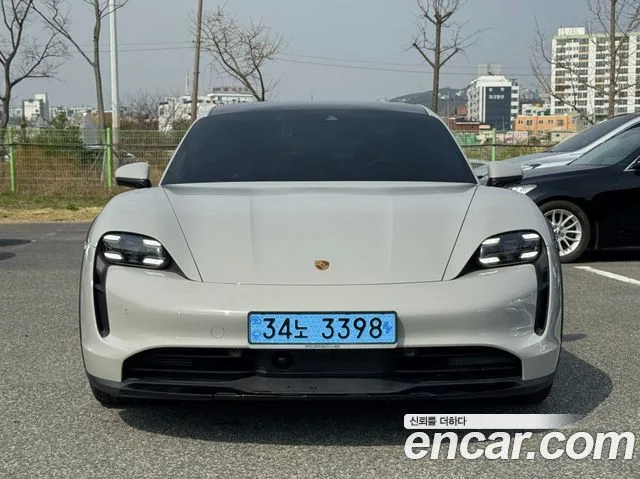 2024 Porsche Taycan, foto 3