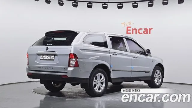 2016 KG Mobility Korando, foto 2