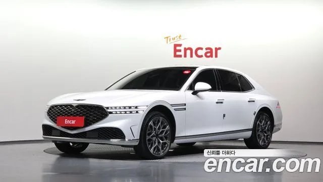 2025 Genesis G90